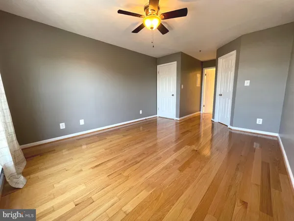$2,600 | 1100 Quaker Hill Drive, Unit 421, Alexandria, VA 22314