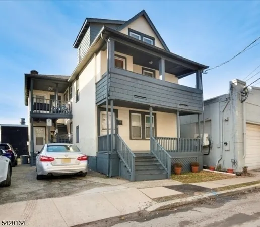 $2,925 | 6 Lackawanna Place, Unit 2F, South Orange, NJ 07079