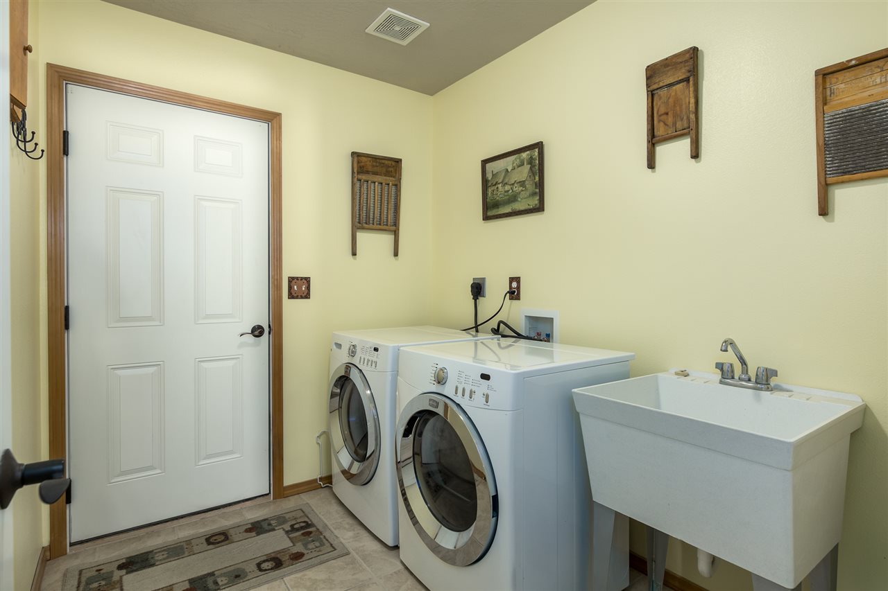 1214 North Blake Road Spokane Valley, WA 99216 - Photo 12 of 17