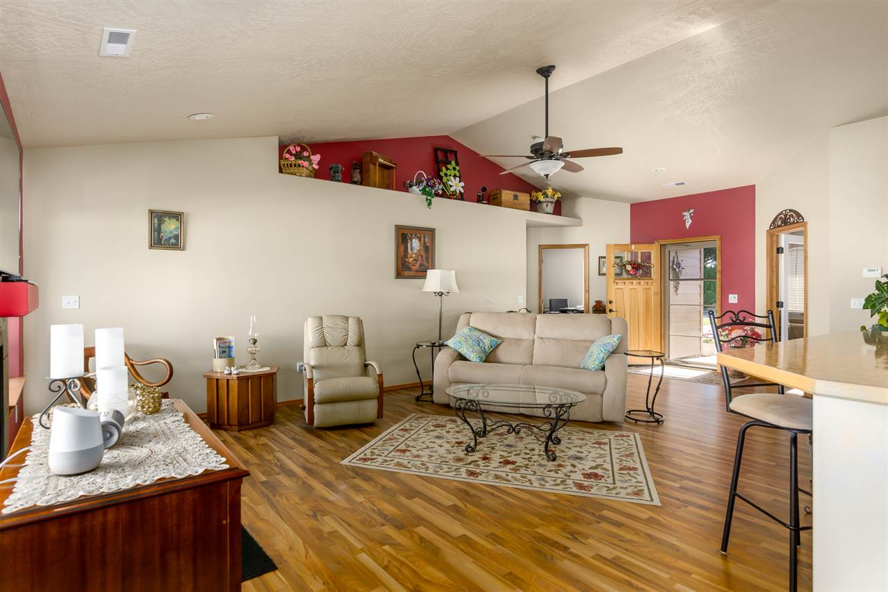 1214 North Blake Road Spokane Valley, WA 99216 - Photo 3 of 17