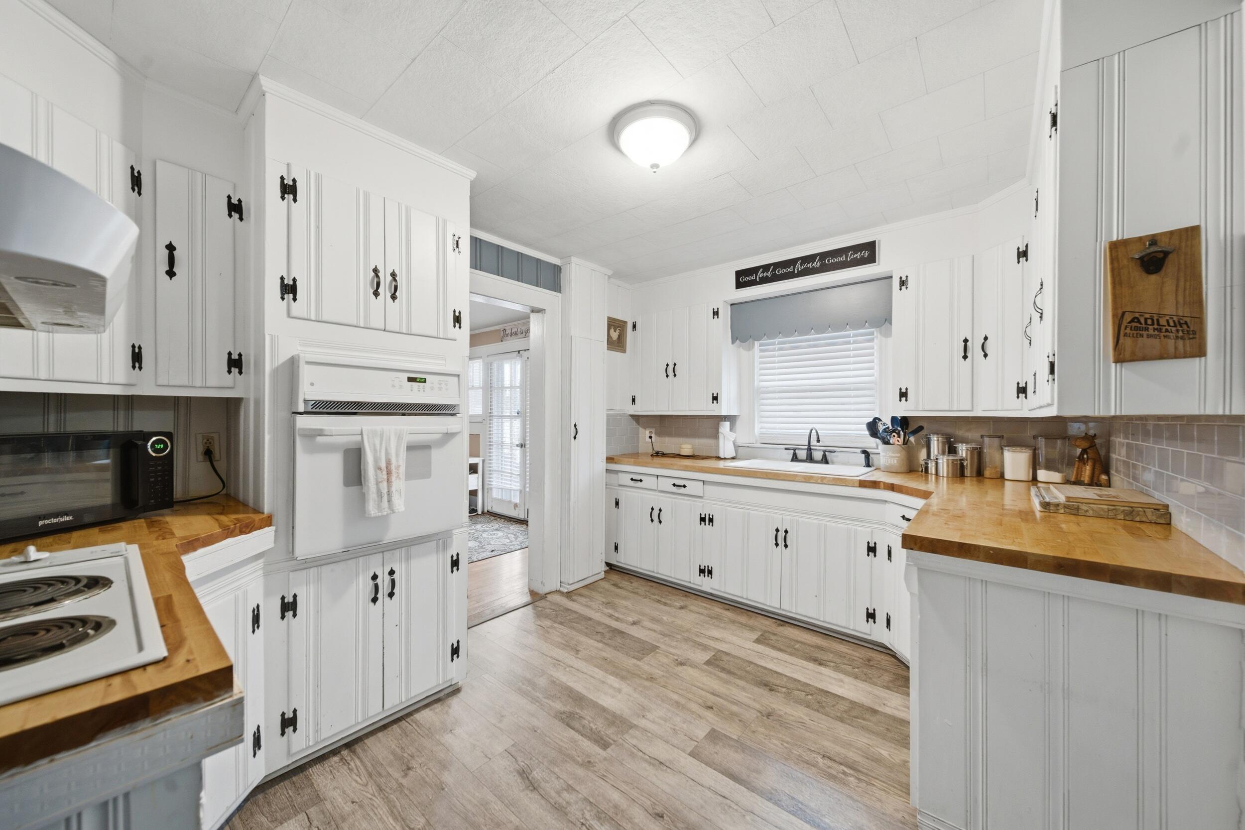 495 Barnwell Street Springfield, SC 29146 - Photo 10 of 25 10_dsc00576