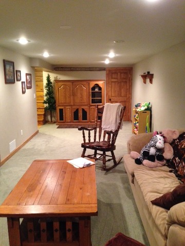 25064 Prophet Road Rock Falls, IL 61071 - Photo 8 of 22 a living room with furniture