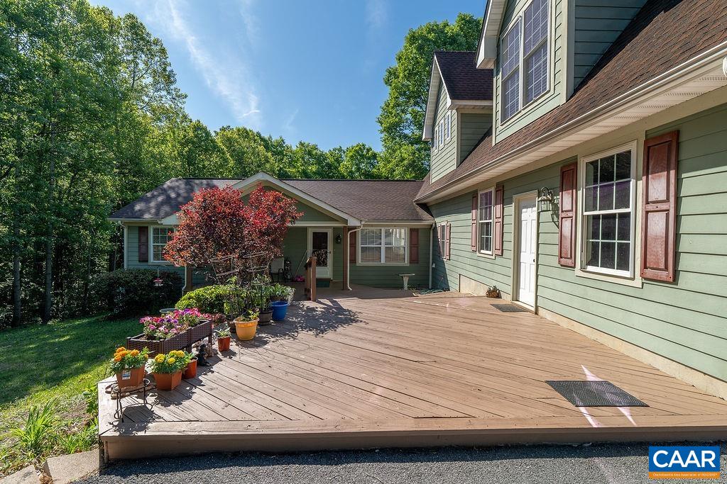 2851 Martin Kings Road Scottsville, VA 24590 - Photo 5 of 67
