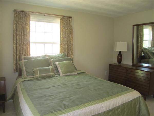 13 Algonquin Road Chelmsford, MA 01824 - Photo 12 of 17 Gallery Image 12