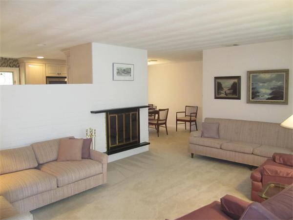 13 Algonquin Road Chelmsford, MA 01824 - Photo 3 of 17 Gallery Image 3