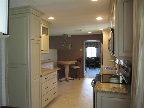 13 Algonquin Road Chelmsford, MA 01824 - Photo 7 of 17 Gallery Image 7