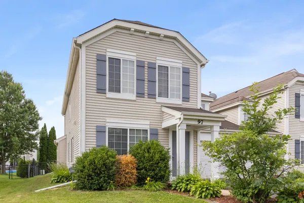 $299,900 | 97 Amberly Drive, Round Lake, IL 60073