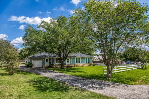 $399,000 | 1524 Highway 159, Bellville, TX 77418