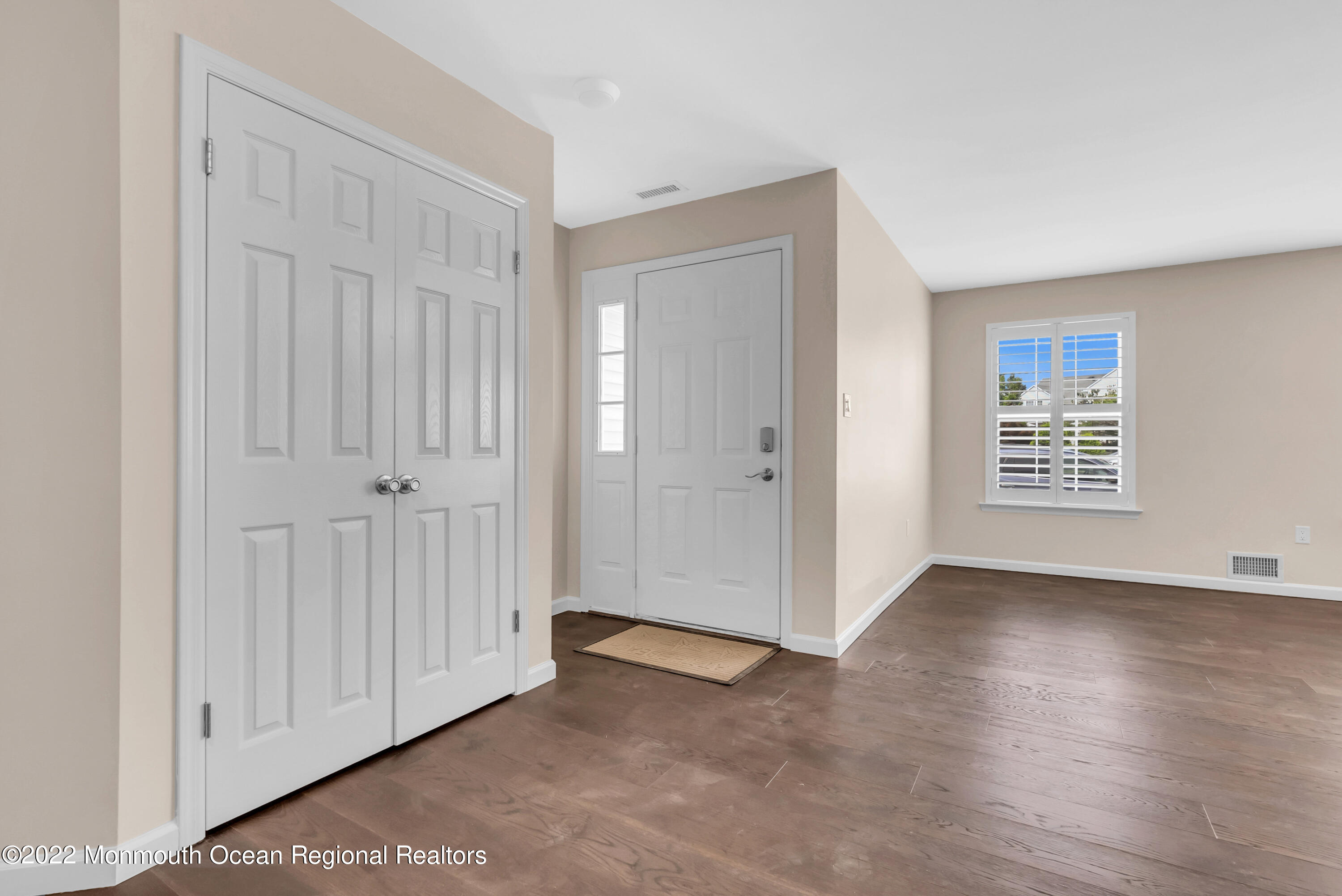 107 Racquet Road Wall, NJ 07719 - Photo 8 of 25 008_mjb03269