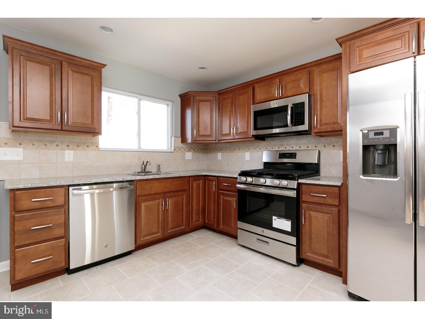 1074 Cranford Road Pine Hill, NJ 08021 - Photo 11 of 24 Kitchen