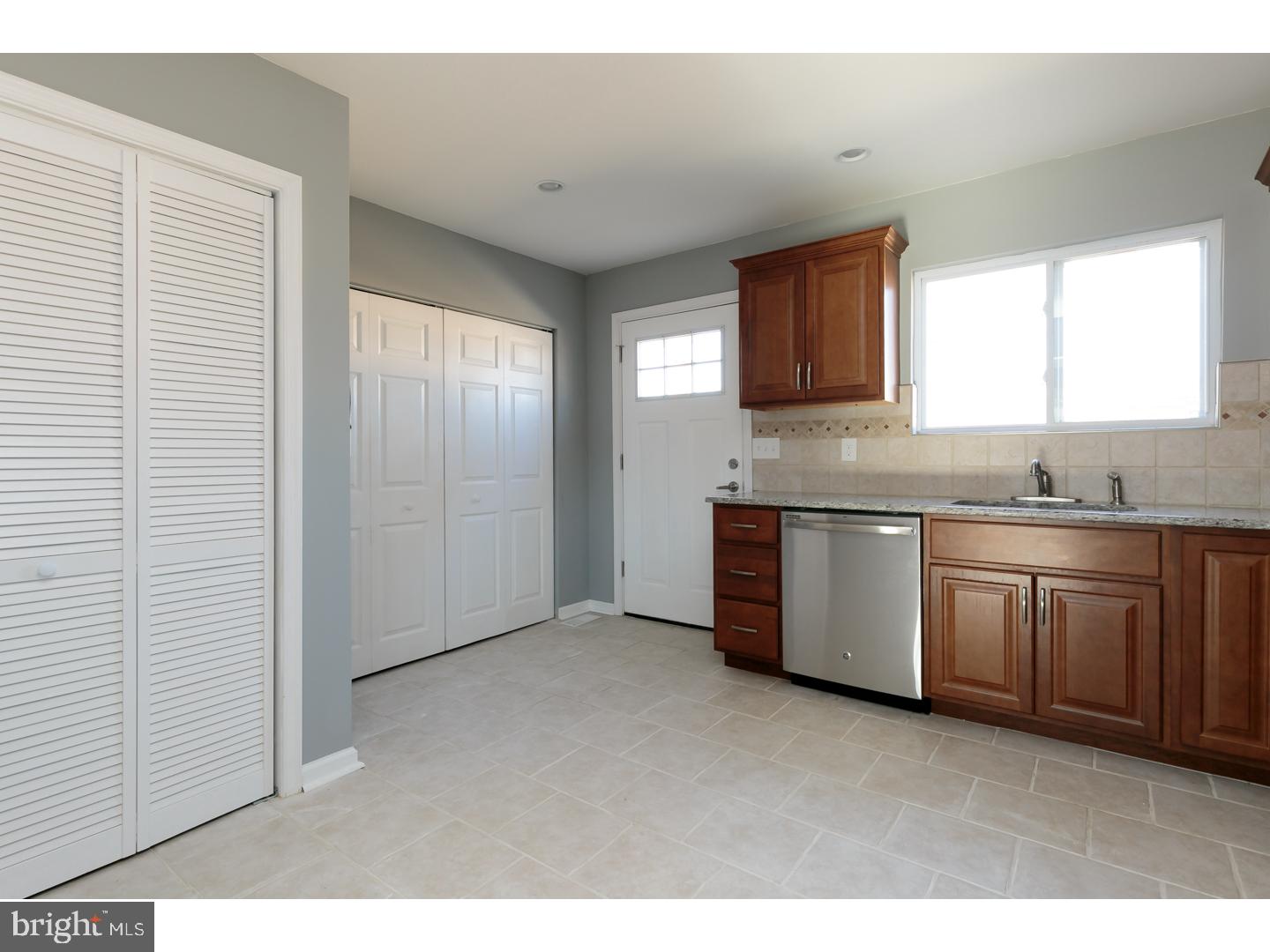 1074 Cranford Road Pine Hill, NJ 08021 - Photo 14 of 24 Kitchen