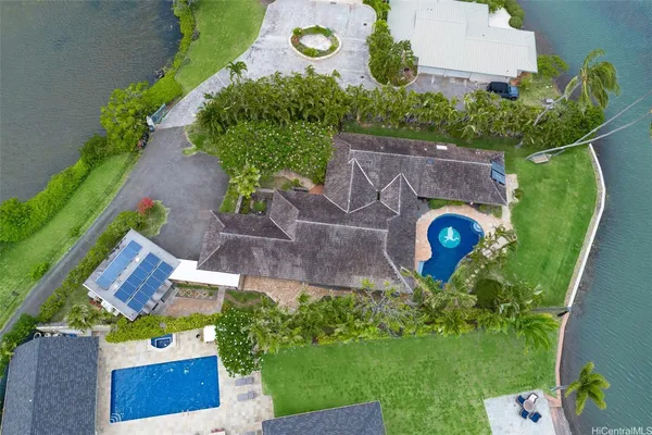 $11,500 | 5949 Kalanianaʻole Highway, Honolulu, HI 96821