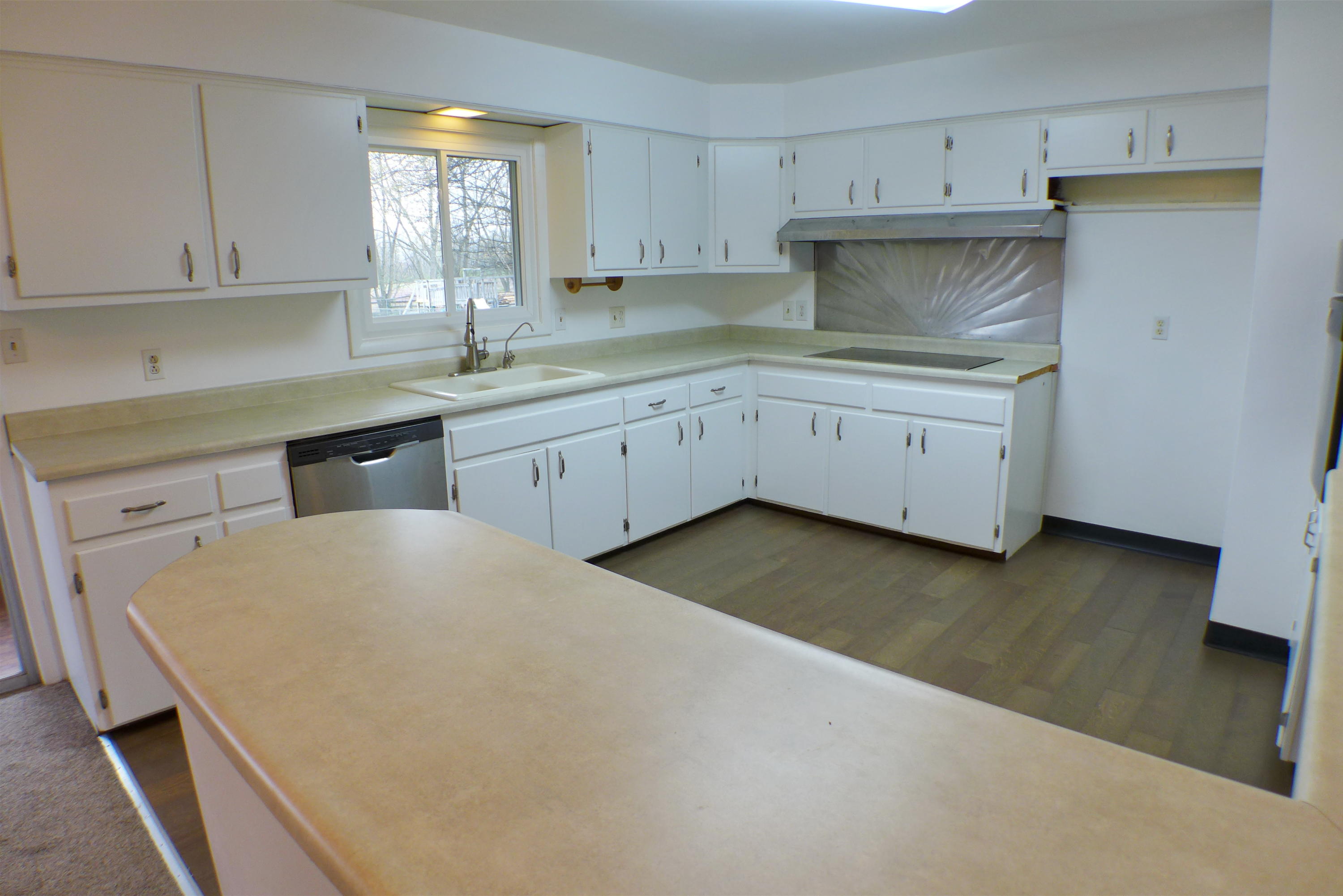 5805 Troy Road Springfield, OH 45502 - Photo 7 of 14 Gallery Image 7