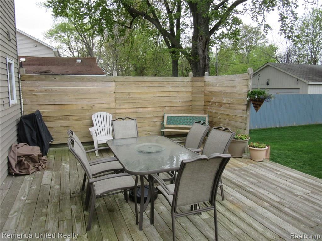 19941 Inkster Road Livonia, MI 48152 - Photo 21 of 25