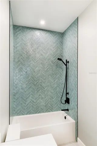 $2,995,000 | 2414 Bayshore Road, Nokomis, FL 34275