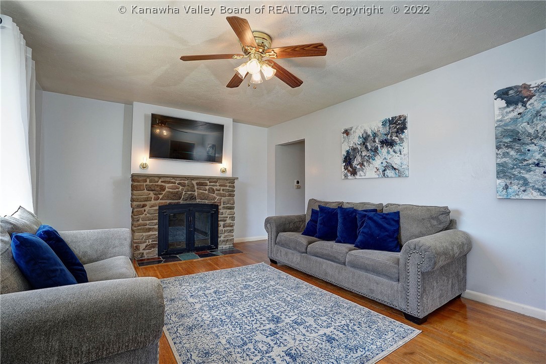 6169 Rosalind Road Huntington, WV 25705 - Photo 4 of 23 Gallery Image 4