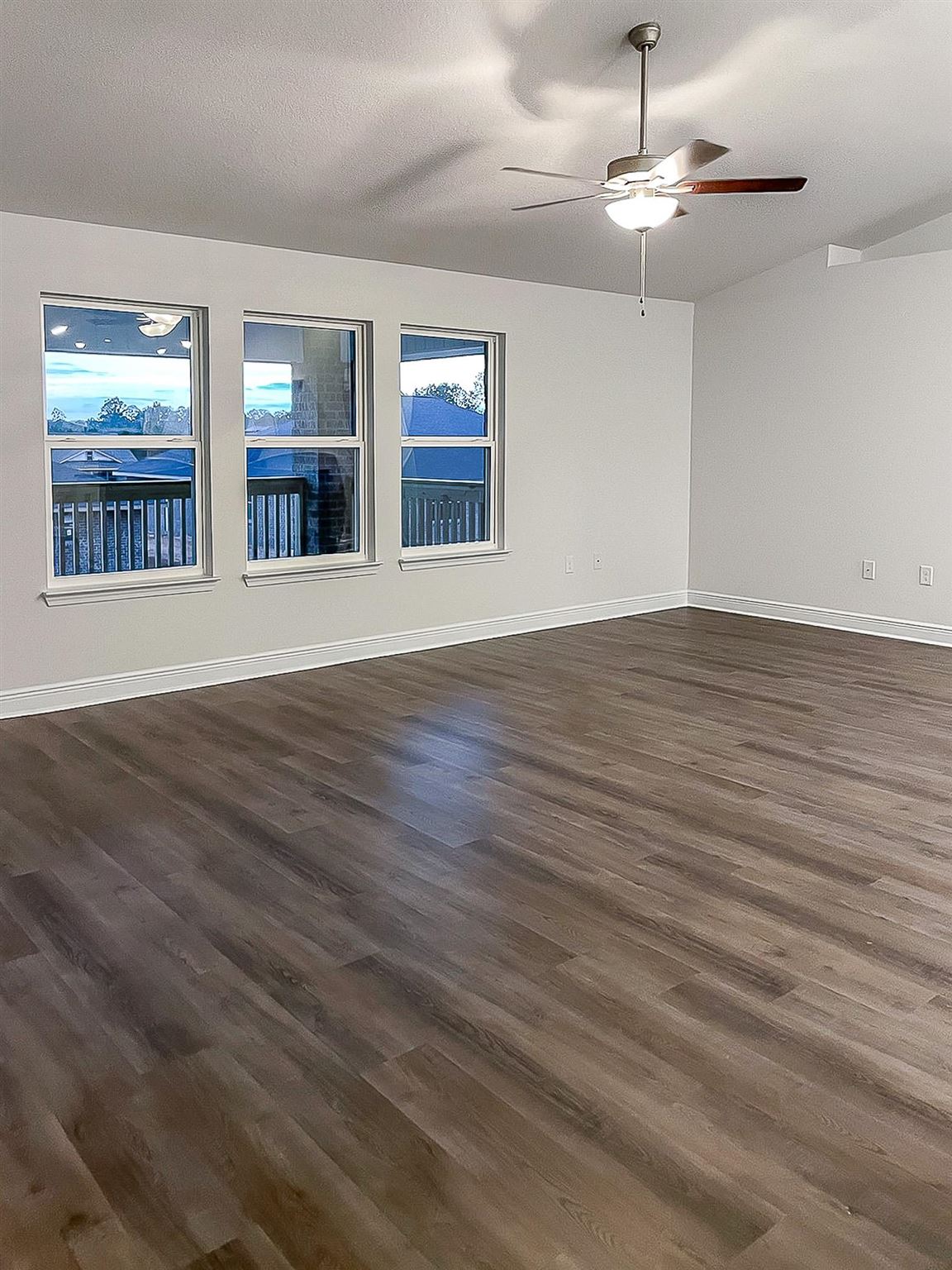 5943 Parsonage Circle Milton, FL 32570 - Photo 8 of 18