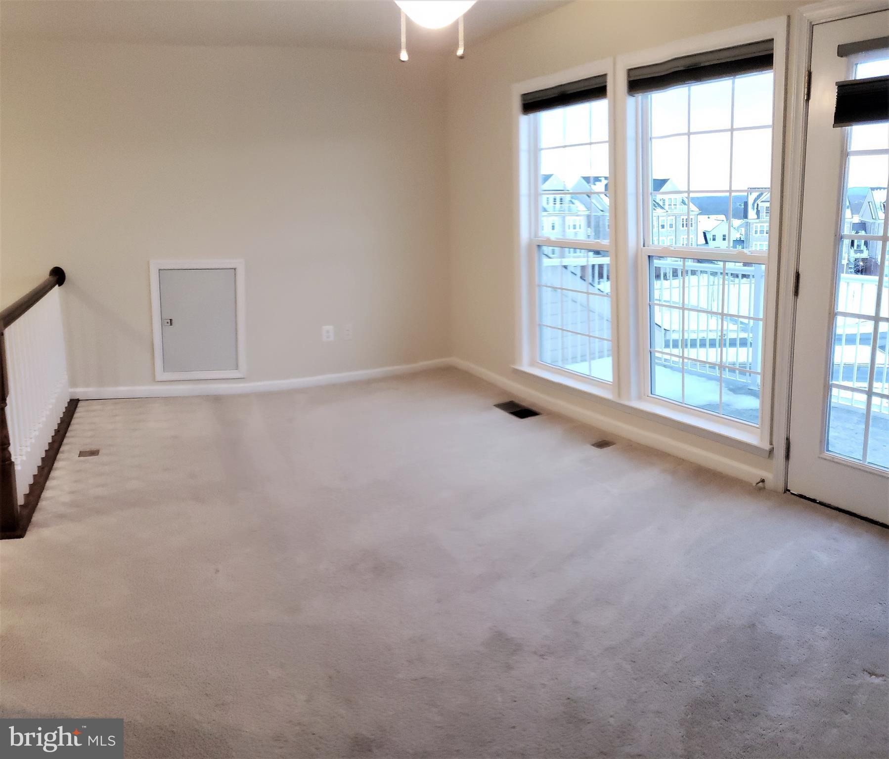 42573 Sunset Ridge Square, Unit 439 Ashburn, VA 20148 - Photo 35 of 41 LOFT LEVEL 4
