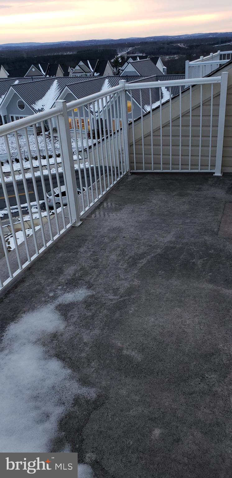 42573 Sunset Ridge Square, Unit 439 Ashburn, VA 20148 - Photo 36 of 41 ROOF TOP DECK