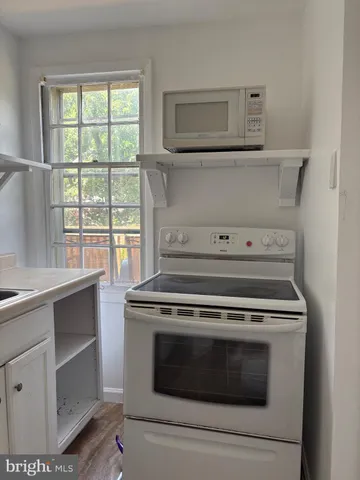 $1,875 | 147 South Main Street, Unit 2, Yardley, PA 19067