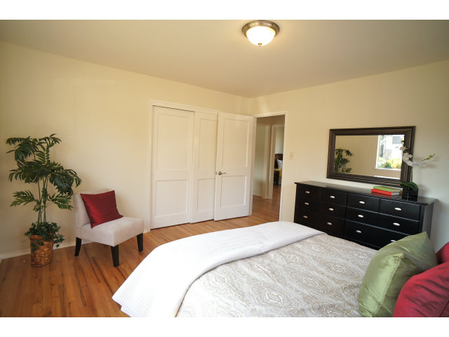 808 Sonia Way Mountain View, CA 94040 - Photo 8 of 13