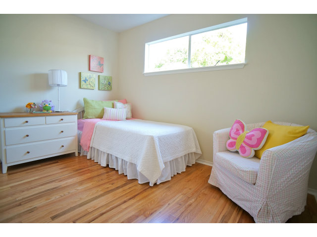 808 Sonia Way Mountain View, CA 94040 - Photo 9 of 13