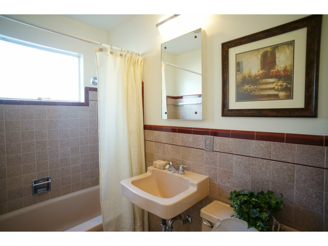 808 Sonia Way Mountain View, CA 94040 - Photo 10 of 13