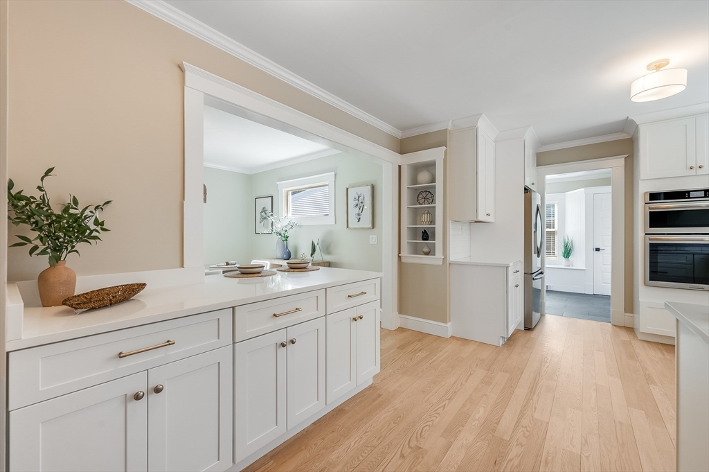 8 Riverside Avenue Gloucester, MA 01930 - Photo 15 of 32