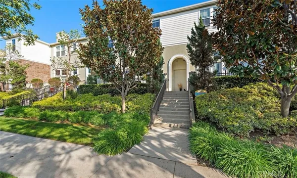 $5,000 | 50 Fringe Tree, Irvine, CA 92606