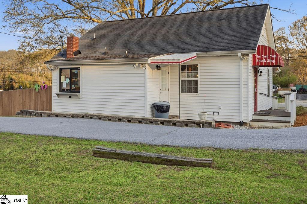 1107 McKelvey Road Pelzer, SC 29669 - Photo 6 of 20