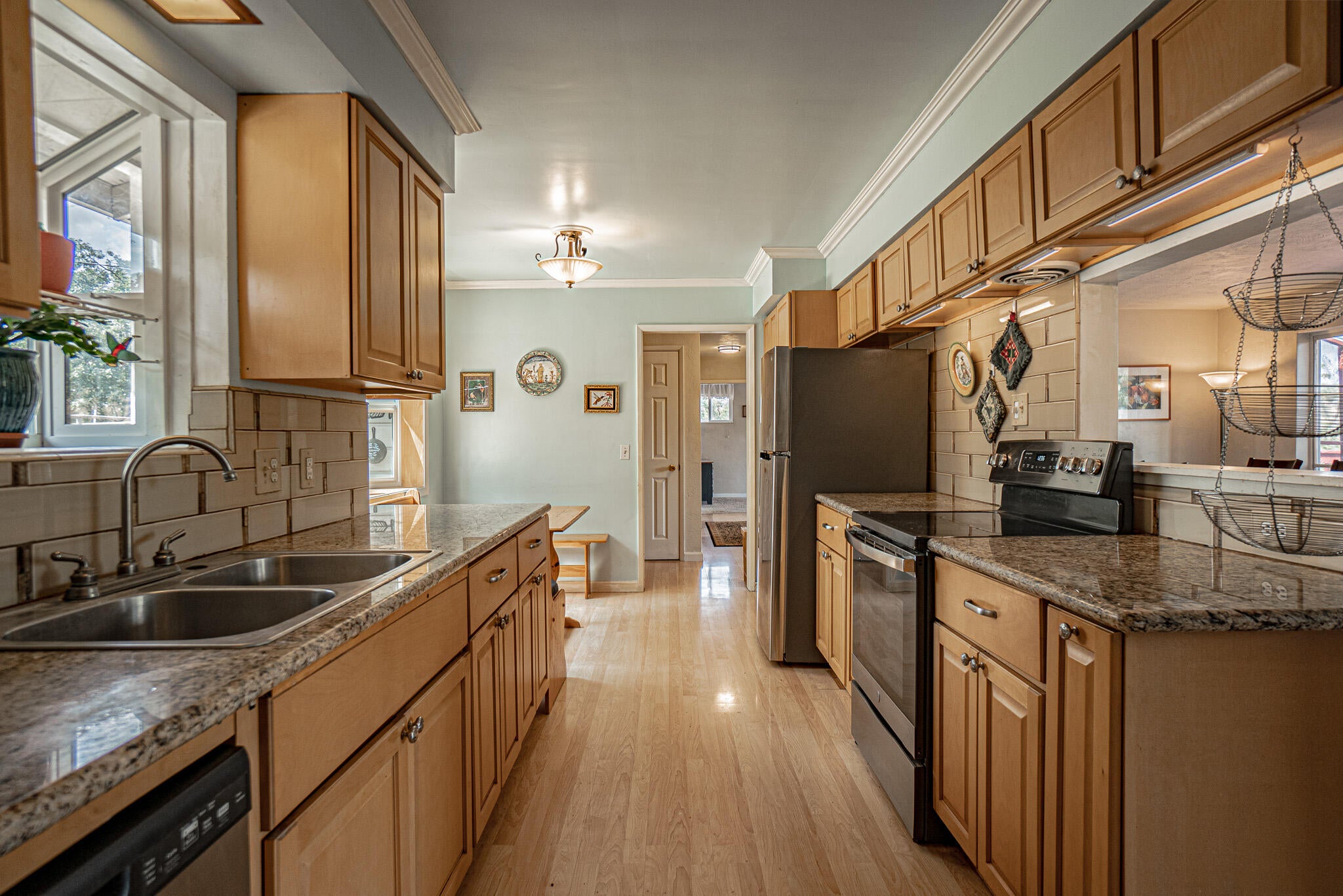 3365 Dark Hollow Road Medford, OR 97501 - Photo 23 of 46 DSC01821-HDR