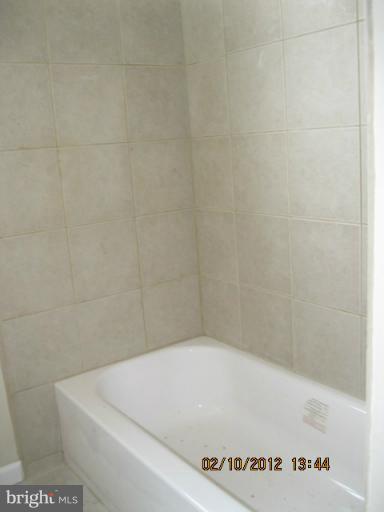 3717 Raspe Avenue Baltimore, MD 21206 - Photo 7 of 9 Bath