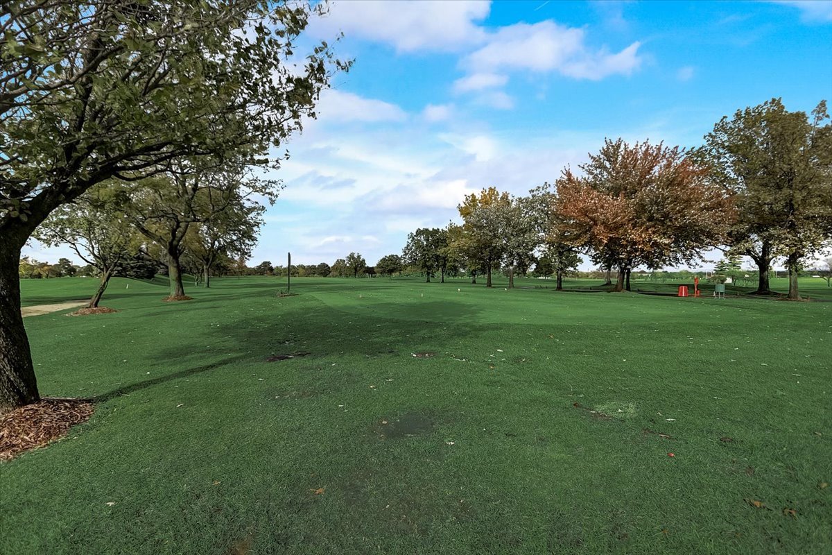 2317 Olde Mill Road Plainfield, IL 60586 - Photo 31 of 35 a view of a grassy field