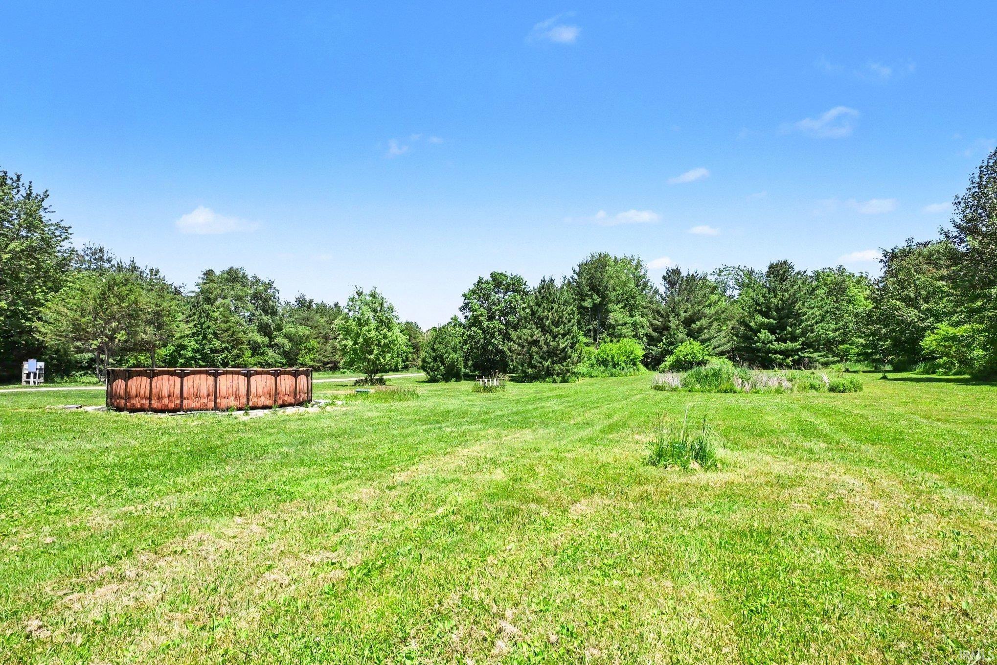 323 North 850 W - 92 Road Pierceton, IN 46562 - Photo 14 of 17