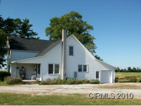 4829 South America Road Wabash, IN 46992 - Photo 2 of 12