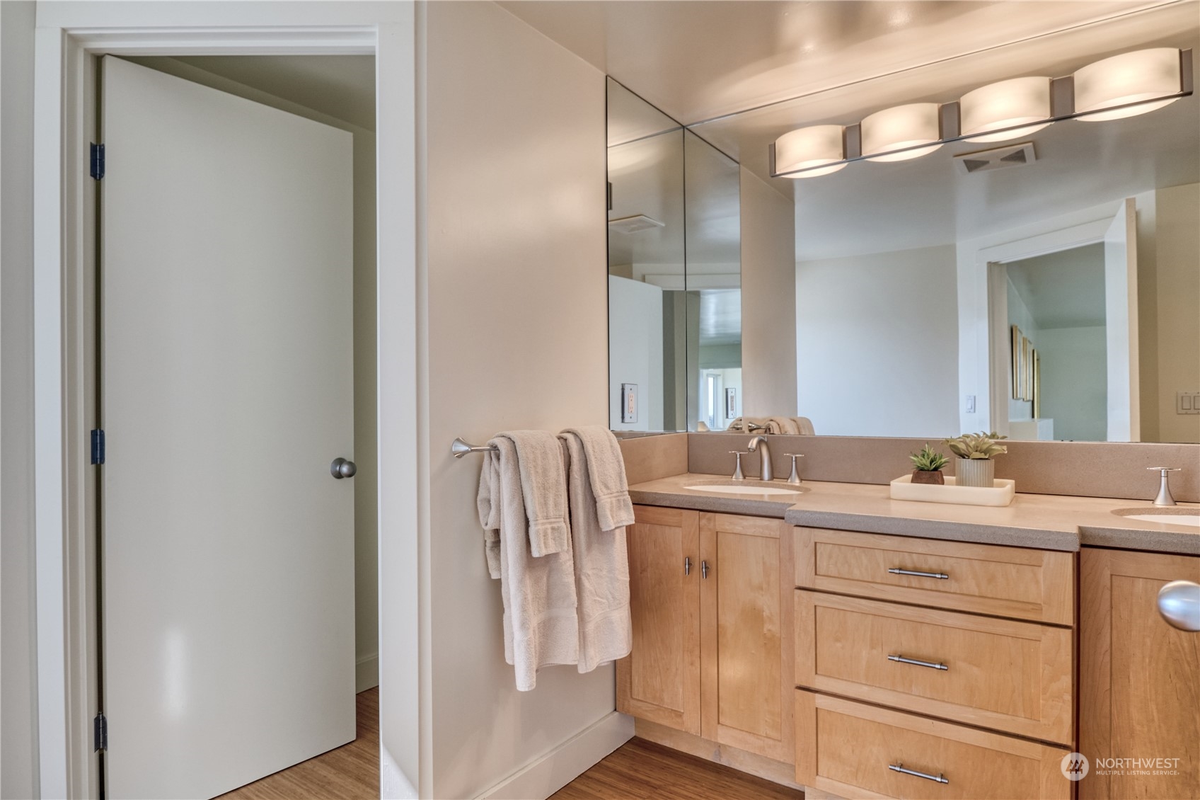 1649 Edwards Drive Point Roberts, WA 98281 - Photo 25 of 40 Gallery Image 25