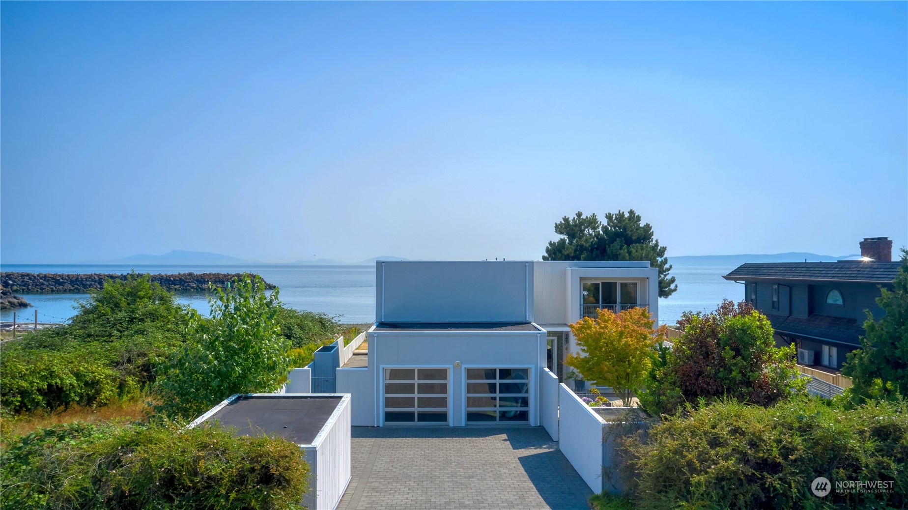 1649 Edwards Drive Point Roberts, WA 98281 - Photo 4 of 40 Gallery Image 4