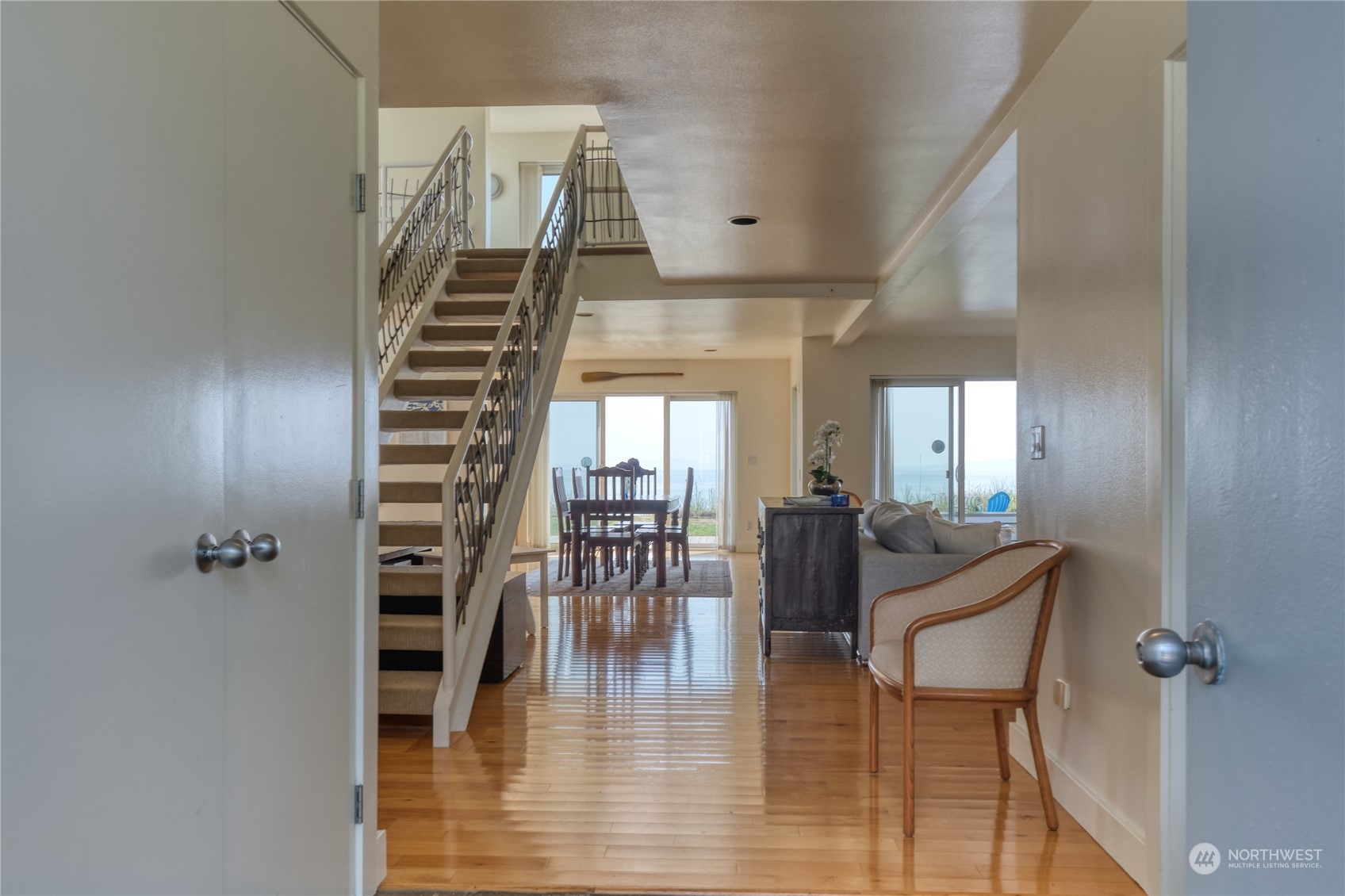 1649 Edwards Drive Point Roberts, WA 98281 - Photo 6 of 40 Gallery Image 6