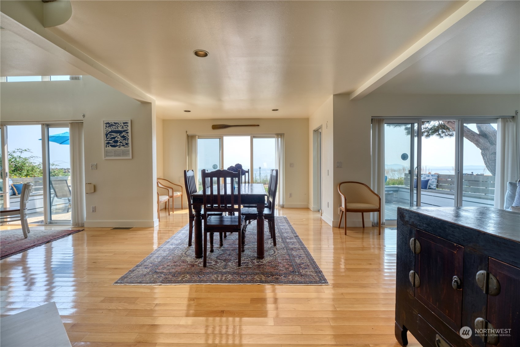 1649 Edwards Drive Point Roberts, WA 98281 - Photo 8 of 40 Gallery Image 8
