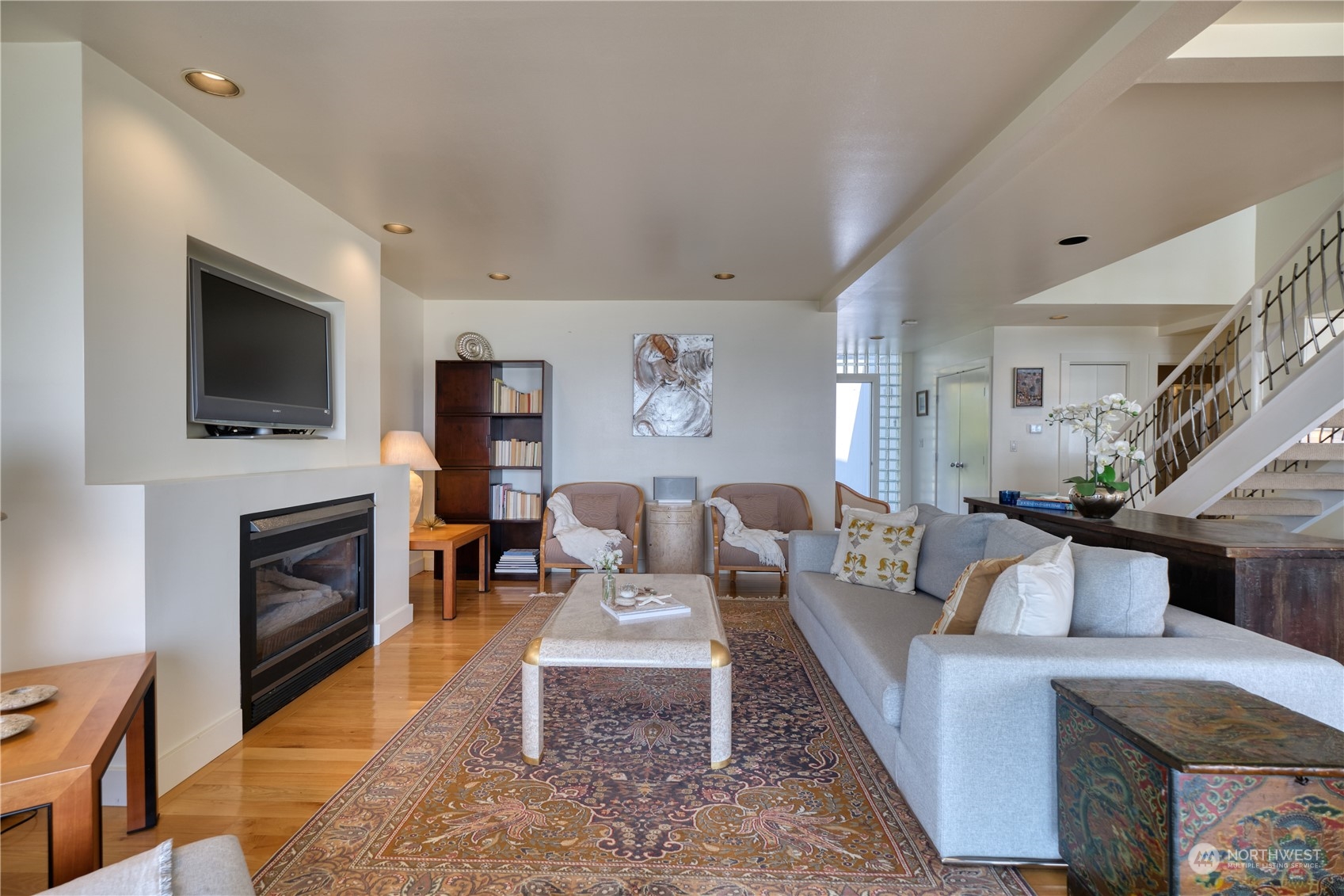 1649 Edwards Drive Point Roberts, WA 98281 - Photo 10 of 40 Gallery Image 10