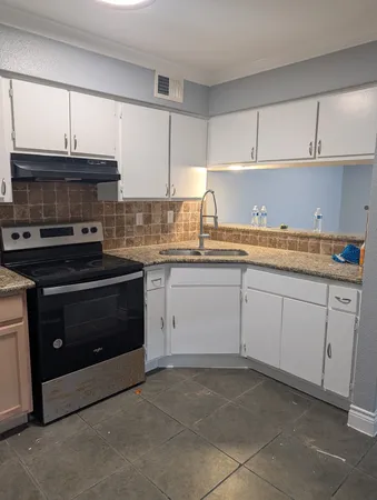 $119,999 | 9000 Bissonnet Street, Unit 7, Houston, TX 77074
