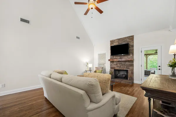 $700,000 | 3023 Columnar Court, Murfreesboro, TN 37129
