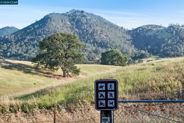 $975,000 | 510 Mt Dell Drive, Clayton, CA 94517