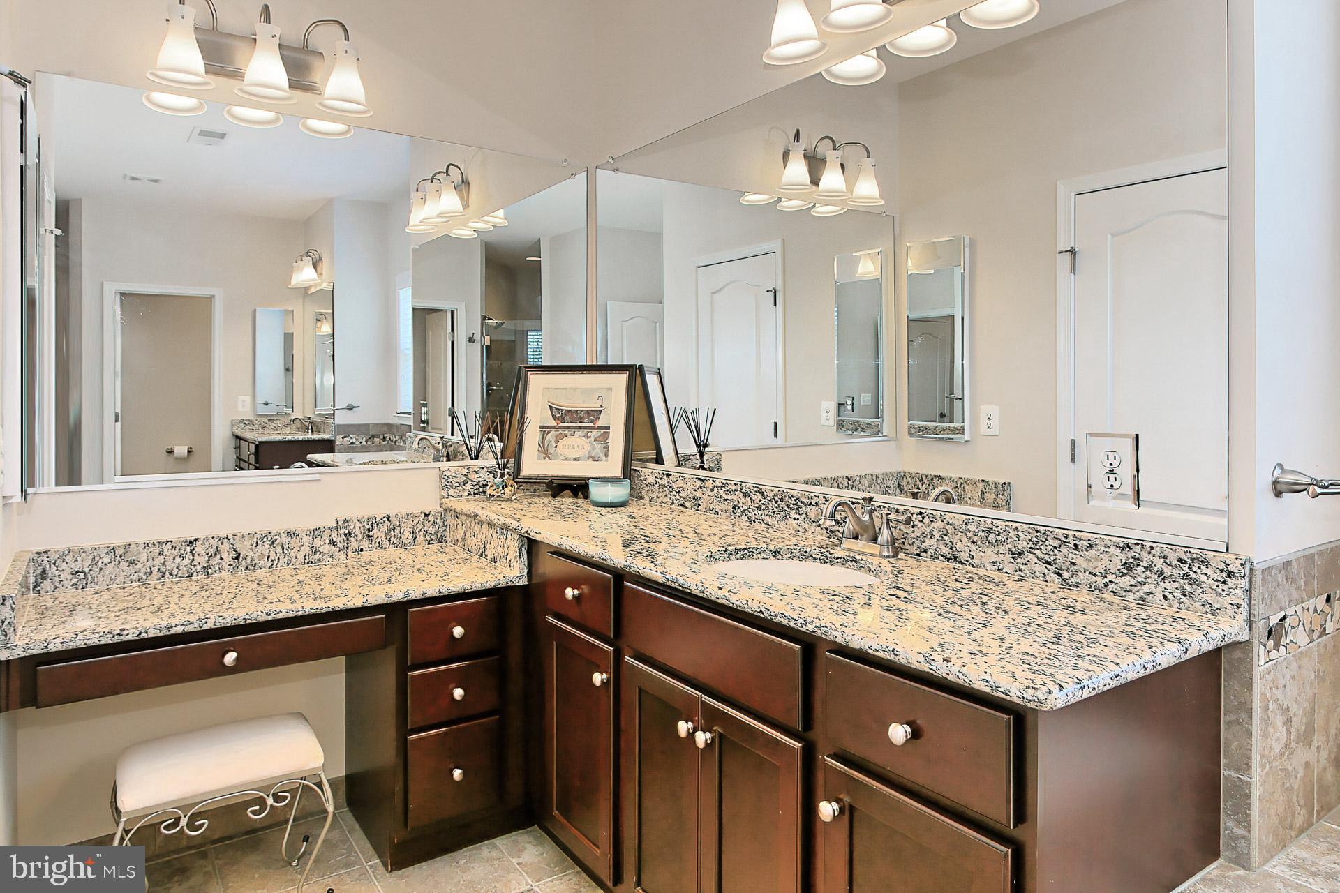 9335 Castle Hill Road Springfield, VA 22153 - Photo 31 of 53 Spa-like bath