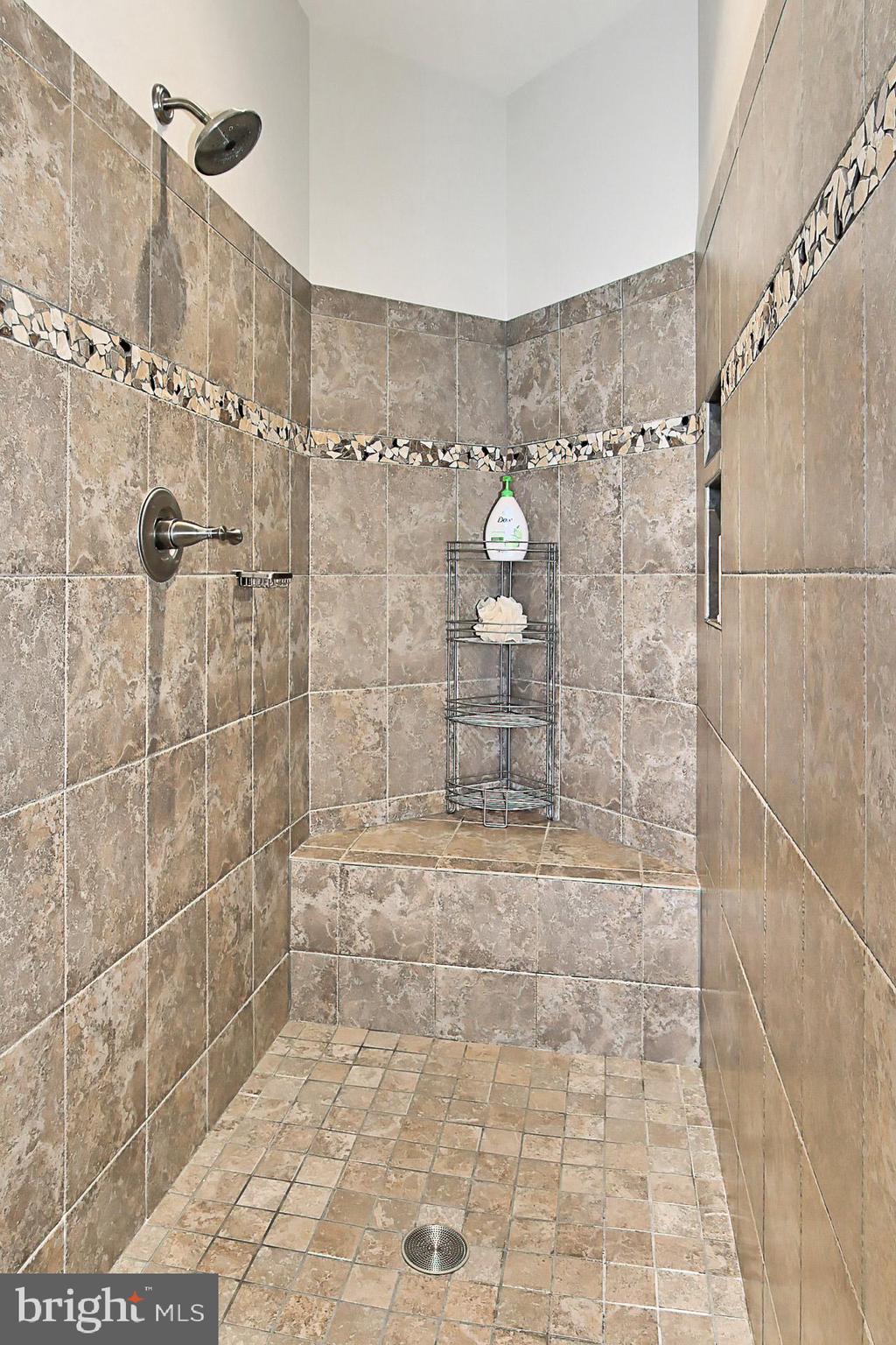 9335 Castle Hill Road Springfield, VA 22153 - Photo 33 of 53 Gallery Image 33