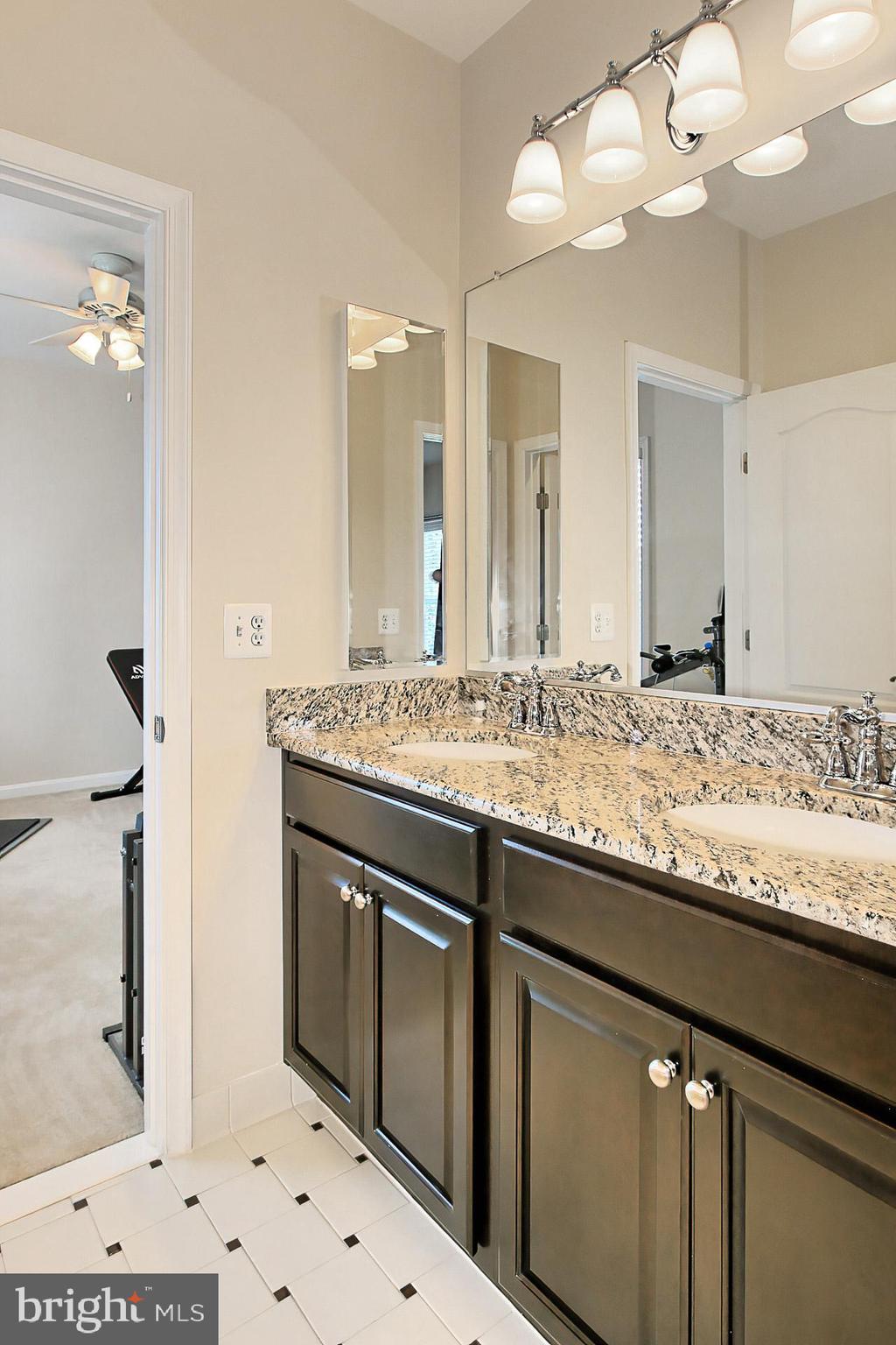 9335 Castle Hill Road Springfield, VA 22153 - Photo 35 of 53 Bathroom 2