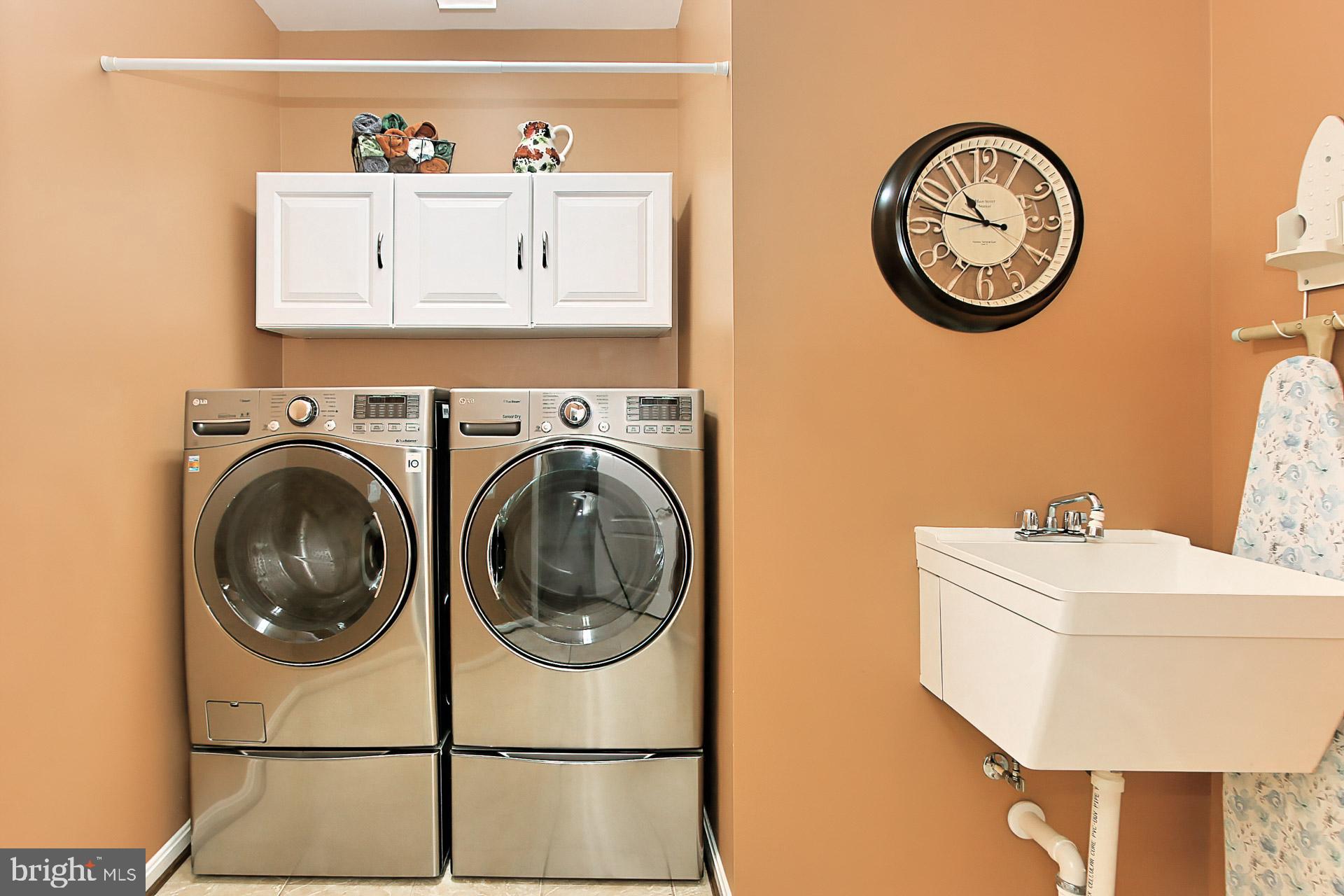 9335 Castle Hill Road Springfield, VA 22153 - Photo 40 of 53 Upper level laundry room