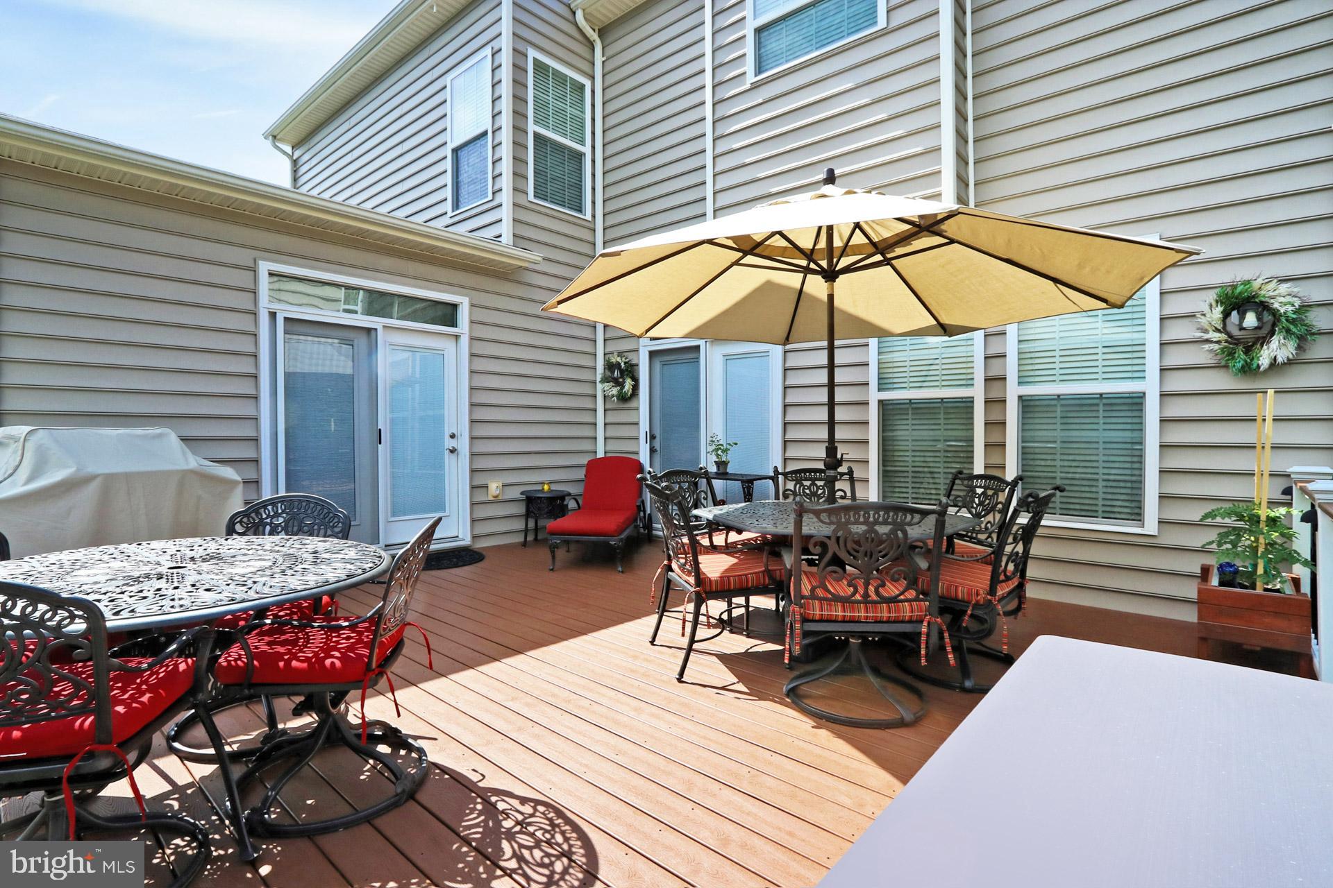 9335 Castle Hill Road Springfield, VA 22153 - Photo 49 of 53 Deck
