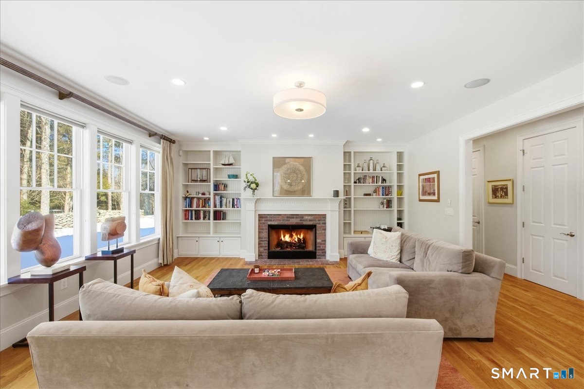 17 Bittersweet Way Stonington, CT 06378 - Photo 14 of 40