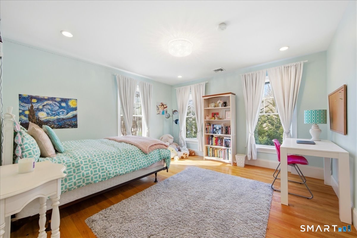 17 Bittersweet Way Stonington, CT 06378 - Photo 28 of 40